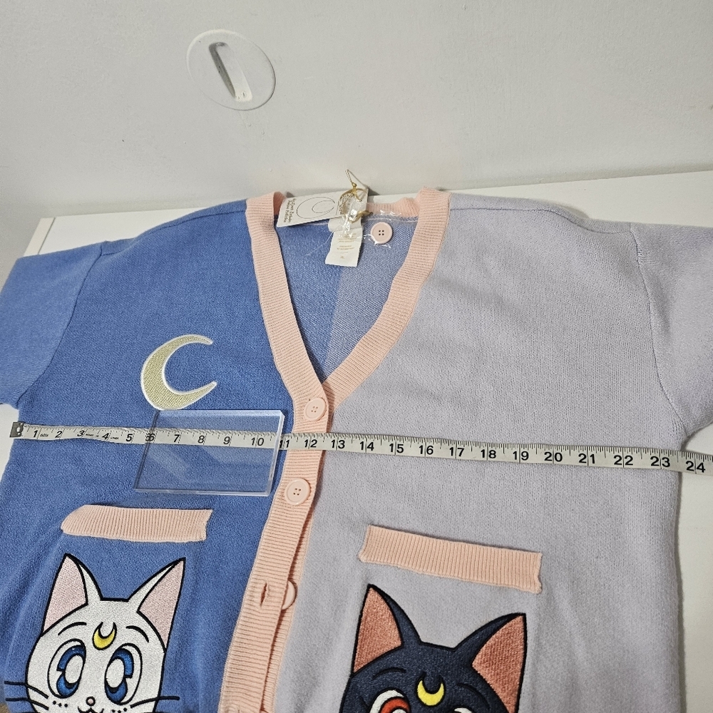 Sailor Moon Sweater Cardigan - Picture 9 of 11